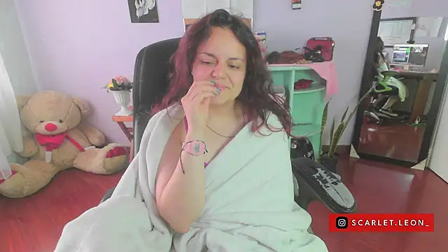 Scarletleon77 online show from 03/10/25, 06:01