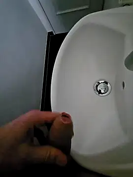 Snapshot of thesmiledoc chatting on 12/29/24, 12:12 thesmiledoc online show from 12/29/24, 12:12