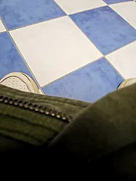 Snapshot of thesmiledoc chatting on 02/10/25, 02:48 thesmiledoc online show from 02/10/25, 02:48