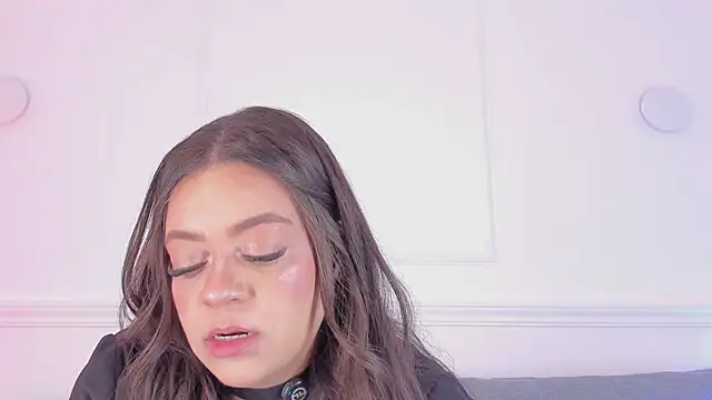 sarah-bonneth online show from 03/23/26, 02:32