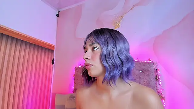 Snapshot of Khassia_f32 chatting on 03/08/25, 10:54 Khassia f32 online show from 03/08/25, 10:54