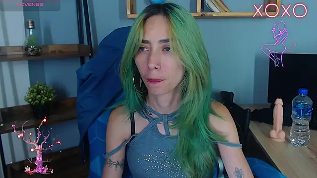 Erika Stevens online show from 10/22/25, 12:11