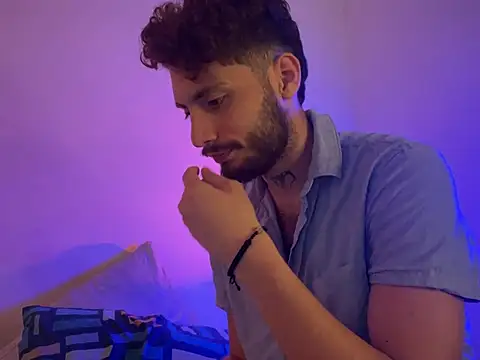 axel giracr online show from 12/06/24, 08:40