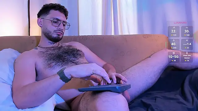 Snapshot of axel_giracr chatting on 02/07/26, 07:50 axel giracr online show from 02/07/26, 07:50