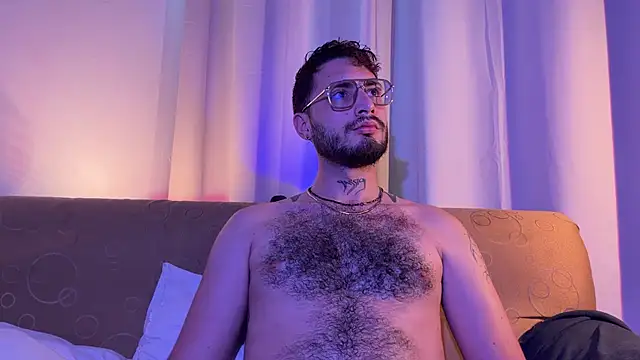 Snapshot of axel_giracr chatting on 02/19/26, 09:00 axel giracr online show from 02/19/26, 09:00