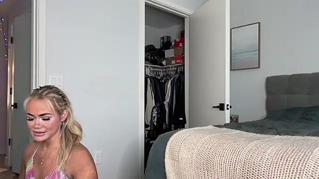 ElenaErickson online show from 06/29/26, 07:58