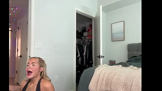 ElenaErickson online show from 07/01/26, 08:52