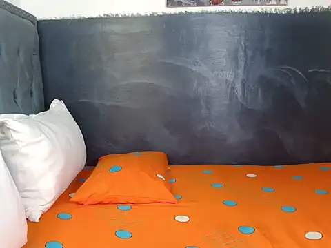 FaeMDom2 online show from 04/16/26, 03:57