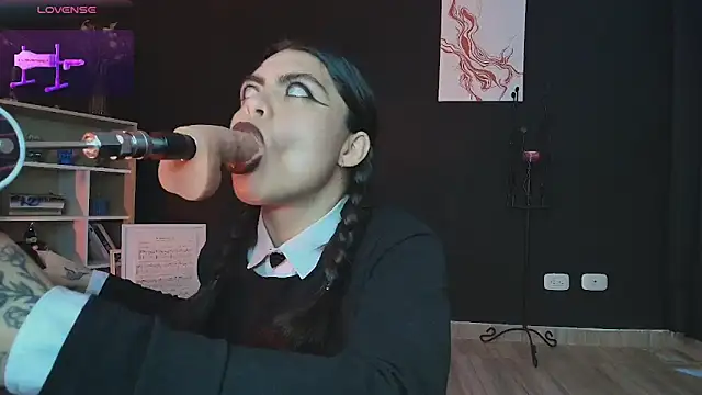 Snapshot of _WednesdayFriday_ chatting on 02/16/25, 05:59  WednesdayFriday  online show from 02/16/25, 05:59