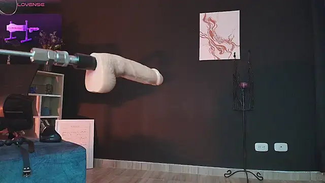 Snapshot of _WednesdayFriday_ chatting on 02/18/25, 09:53  WednesdayFriday  online show from 02/18/25, 09:53