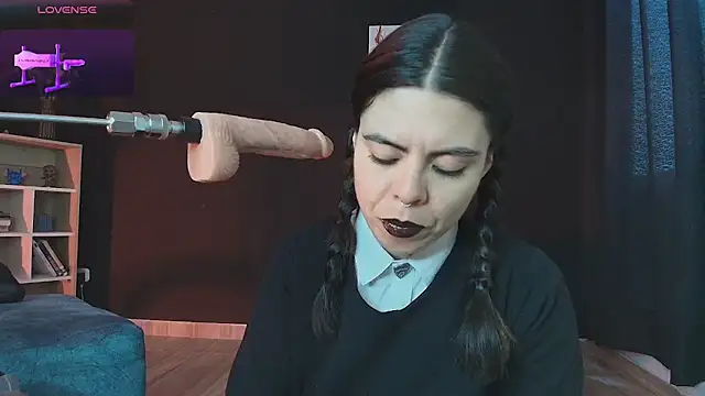 Snapshot of _WednesdayFriday_ chatting on 02/23/25, 05:18  WednesdayFriday  online show from 02/23/25, 05:18