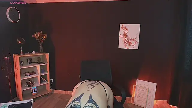 Snapshot of _WednesdayFriday_ chatting on 09/12/25, 02:06  WednesdayFriday  online show from 09/12/25, 02:06