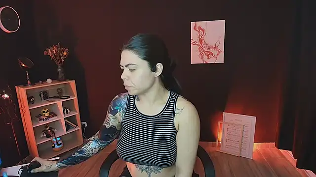 Snapshot of _WednesdayFriday_ chatting on 09/20/25, 11:39  WednesdayFriday  online show from 09/20/25, 11:39