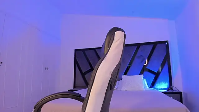 JacksonMuller  online show from 02/11/26, 02:11