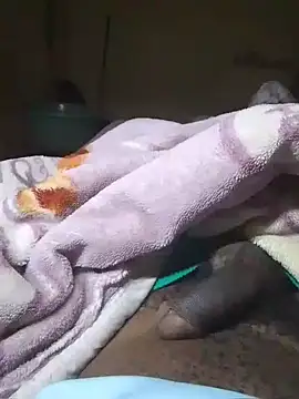 Snapshot of Gold_Digger86 chatting on 02/21/26, 04:46 Gold Digger86 online show from 02/21/26, 04:46