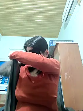 Anna Toy19 online show from 11/29/25, 03:37