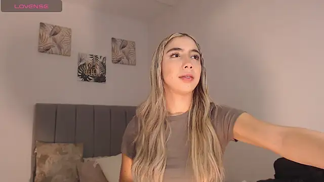 Snapshot of Marian_se chatting on 03/30/26, 08:21 Marian se online show from 03/30/26, 08:21