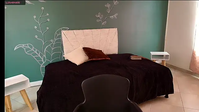 MariamCute  online show from 12/23/24, 07:41