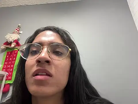 Snapshot of valentinabaez chatting on 01/31/25, 03:22 valentinabaez online show from 01/31/25, 03:22