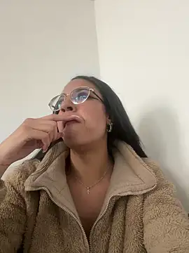 Snapshot of valentinabaez chatting on 02/12/25, 06:09 valentinabaez online show from 02/12/25, 06:09
