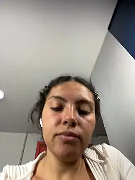 Nathcurly  online show from 12/18/24, 05:37