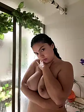 Snapshot of Nathcurly_ chatting on 01/08/26, 09:17 Nathcurly online show from 01/08/26, 09:17