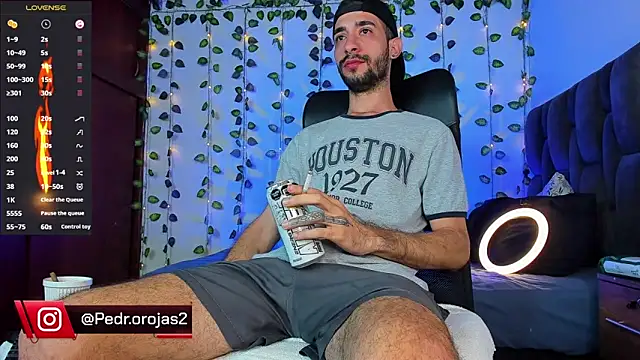 Snapshot of Your__hero1 chatting on 03/22/25, 02:27 Your  hero1 online show from 03/22/25, 02:27