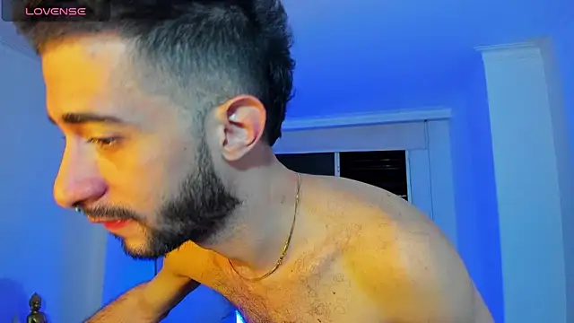 Snapshot of Your__hero1 chatting on 09/13/25, 11:48 Your  hero1 online show from 09/13/25, 11:48