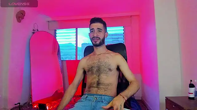 Snapshot of Your__hero1 chatting on 09/17/25, 11:01 Your  hero1 online show from 09/17/25, 11:01