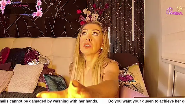 EvelinaGrey online show from 05/13/26, 11:40