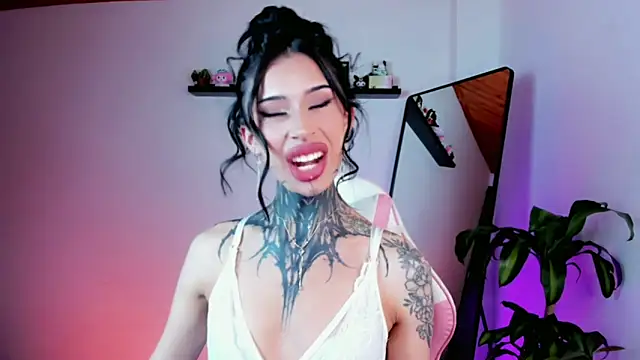 Snapshot of kali_ka_ chatting on 04/01/26, 08:39 kali ka online show from 04/01/26, 08:39