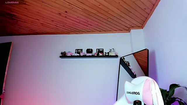 Snapshot of kali_ka_ chatting on 04/05/26, 08:17 kali ka online show from 04/05/26, 08:17