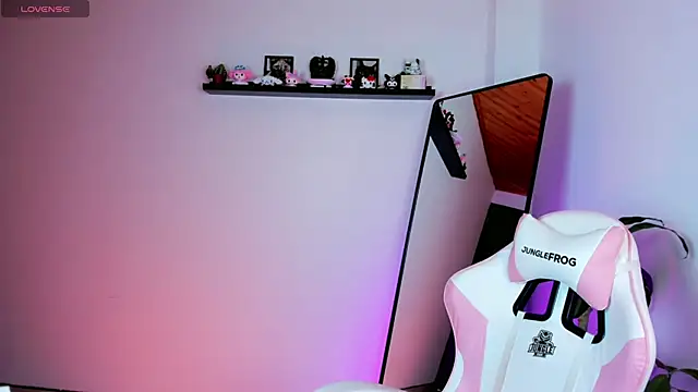 Snapshot of kali_ka_ chatting on 04/08/26, 09:04 kali ka online show from 04/08/26, 09:04