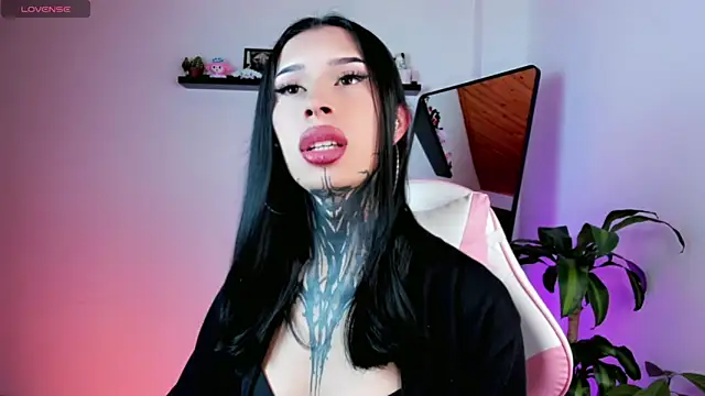 Snapshot of kali_ka_ chatting on 04/10/26, 08:13 kali ka online show from 04/10/26, 08:13