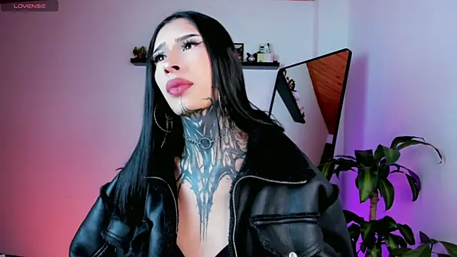 Snapshot of kali_ka_ chatting on 04/15/26, 08:31 kali ka online show from 04/15/26, 08:31