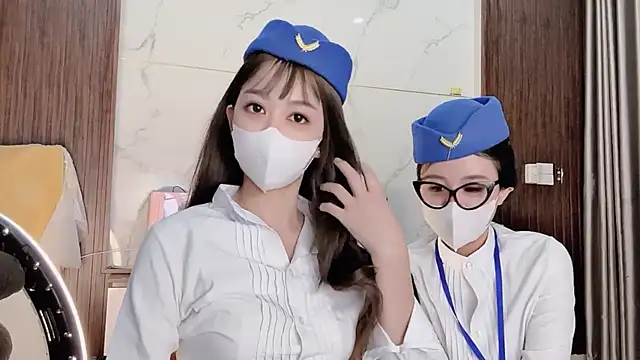 Snapshot of Mono-Stewardesss chatting on 11/10/25, 04:17 Mono-Stewardesss online show from 11/10/25, 04:17