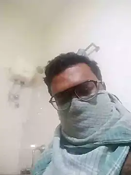 Snapshot of findmemylove chatting on 01/05/25, 07:49 findmemylove online show from 01/05/25, 07:49