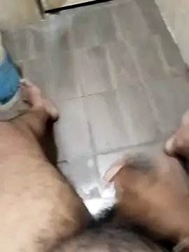 Snapshot of findmemylove chatting on 10/30/25, 08:31 findmemylove online show from 10/30/25, 08:31