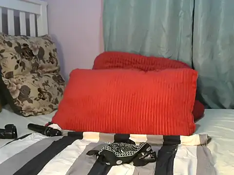 Snapshot of nuts_african chatting on 11/27/25, 06:48 nuts african online show from 11/27/25, 06:48