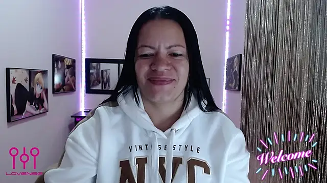 Cristal w online show from 09/30/25, 12:54