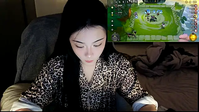 Jennie-007 online show from 10/15/25, 10:04