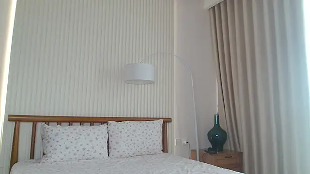 Snapshot of Pinpussyflower chatting on 04/06/26, 04:46 Pinpussyflower online show from 04/06/26, 04:46