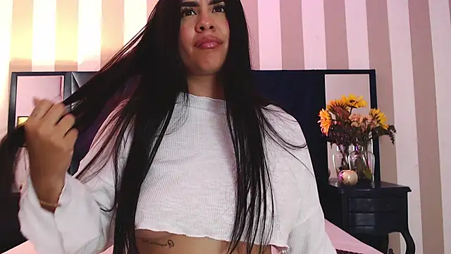 Snapshot of KattyPortman chatting on 12/06/24, 04:47 KattyPortman online show from 12/06/24, 04:47