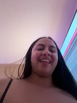 Snapshot of KattyPortman chatting on 12/21/25, 02:19 KattyPortman online show from 12/21/25, 02:19