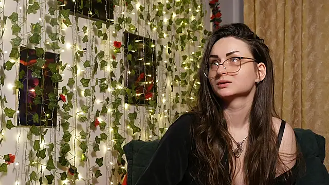 NaughtYHomemadE online show from 01/11/26, 10:20