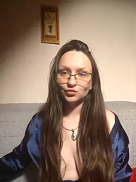 Snapshot of NaughtYHomemadE chatting on 05/25/26, 07:42 NaughtYHomemadE online show from 05/25/26, 07:42