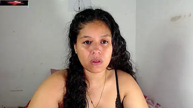 Snapshot of Hazel_donna chatting on 06/09/26, 05:08 Hazel donna online show from 06/09/26, 05:08