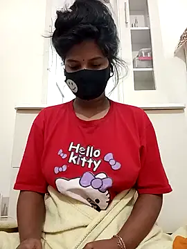 Snapshot of Anusri- chatting on 12/20/25, 11:23 Anusri- online show from 12/20/25, 11:23