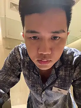 xgregor07 online show from 09/19/25, 08:27