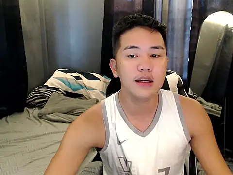 xgregor07 online show from 10/10/25, 02:10